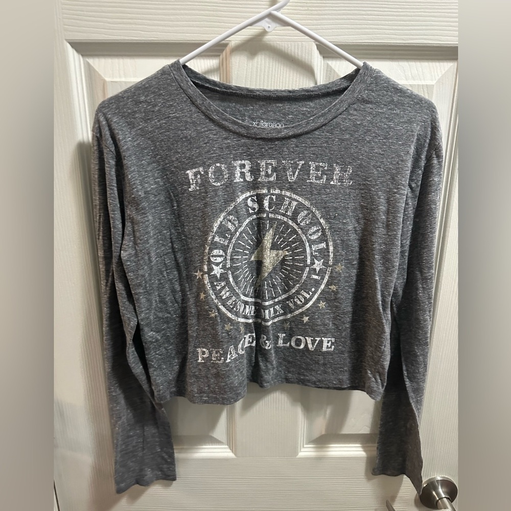 Xhilaration girls long sleeve cropped Forever peace love size XL14/16